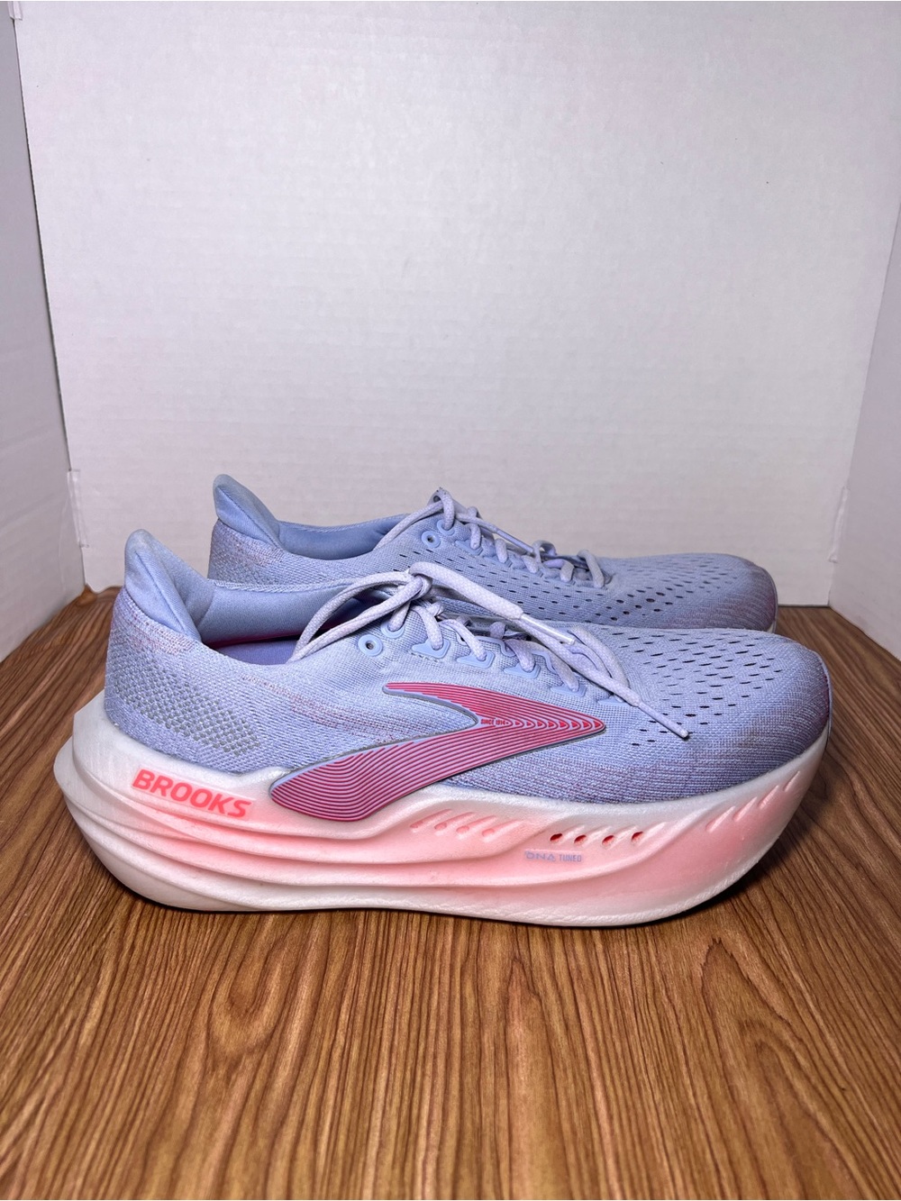 Brooks glycerin max running shoes women’s size 11